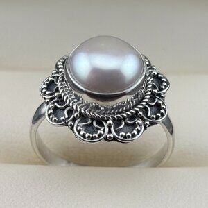 Vintage Handmade Sterling Silver & 9 mm Natural Pearl Ring Sz. 7 - 4.1 Grams